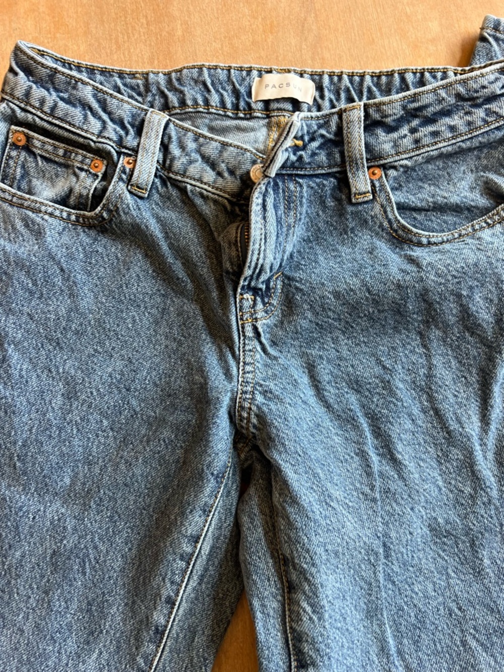 PacSun Women's Straight Leg Denim Jeans - Medium Blue - Picture 2 of 3